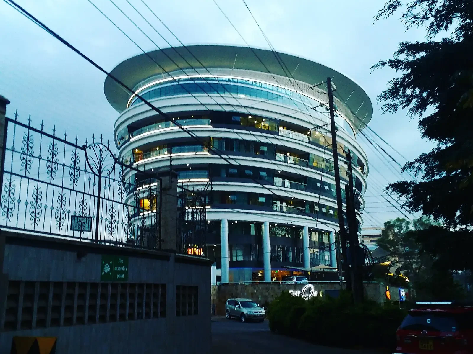Westlands, Nairobi — biurowiec The Oval przy inwestycji